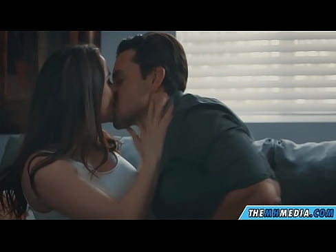 ❤️ Firaisana ara-nofo miaraka amin'ny reny tsara busty ️ Super sex aminay